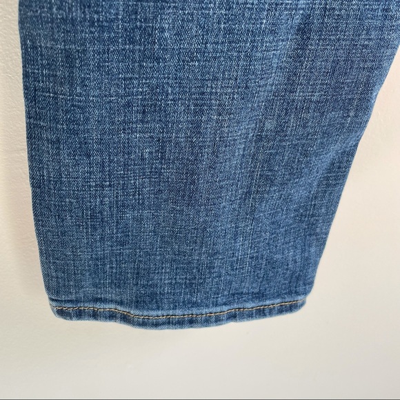 Levi's Size 8 Classic Straight Jeans. Excellent Like New Condition - Picture 9 of 10